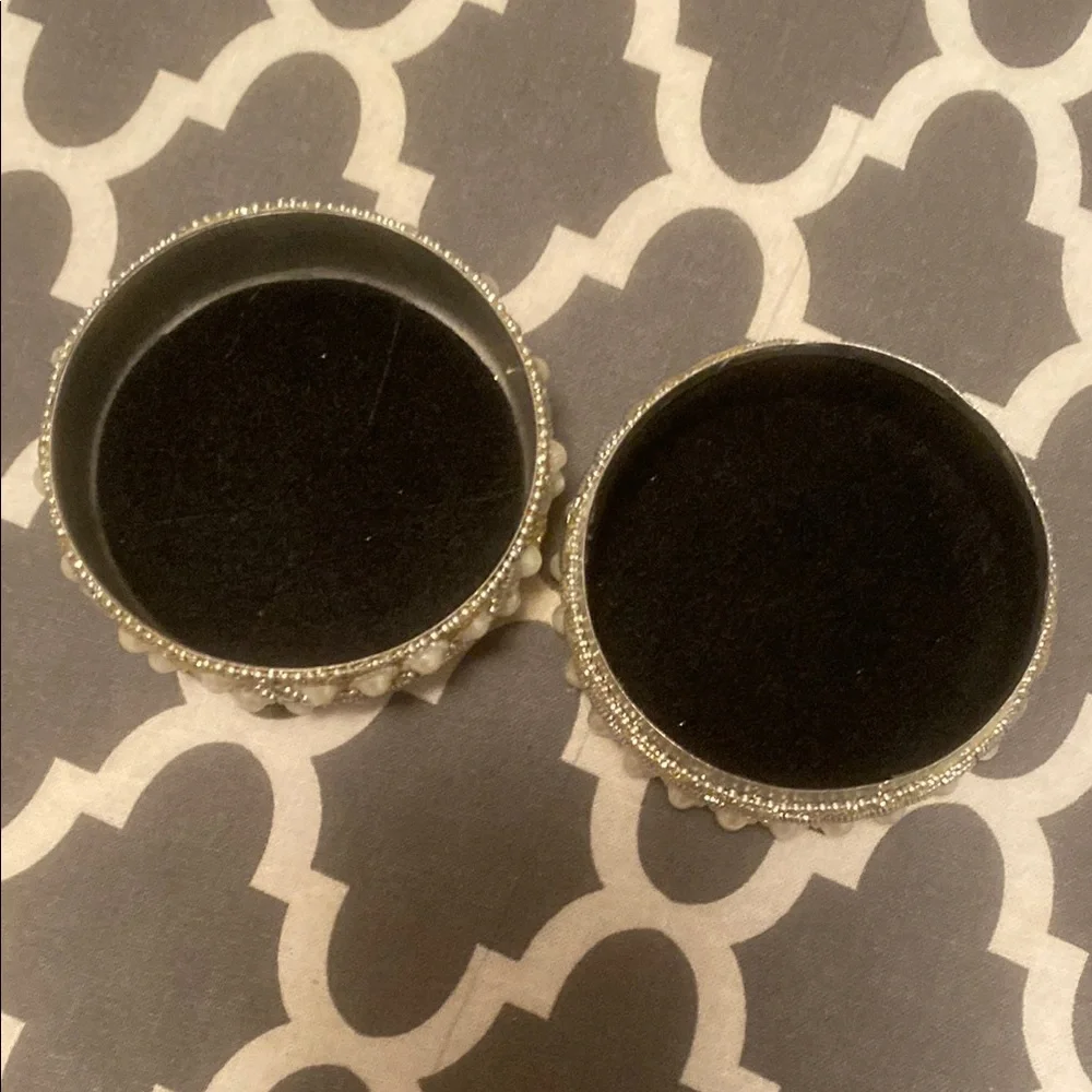 Elegant Pearl and silver jewelry box - Picture 5 of 5